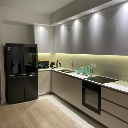 Voyager 360, Free Private Parking * Belgrade